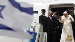 Papa Benedict şi-a încheiat pelerinajul în Ţara Sfântă