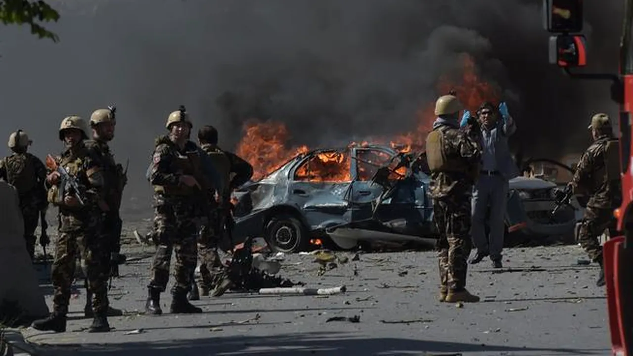 Bilanţul atentatului dintr-o piaţă din nord-vestul Pakistanului a ajuns la cel puţin 35 de morţi