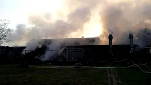 VIDEO Incendiu de amploare la hala de muniții a Fabricii de de Arme Cugir