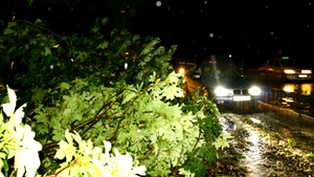 Massive Storm Hits 15 Romanian Counties, Bucharest