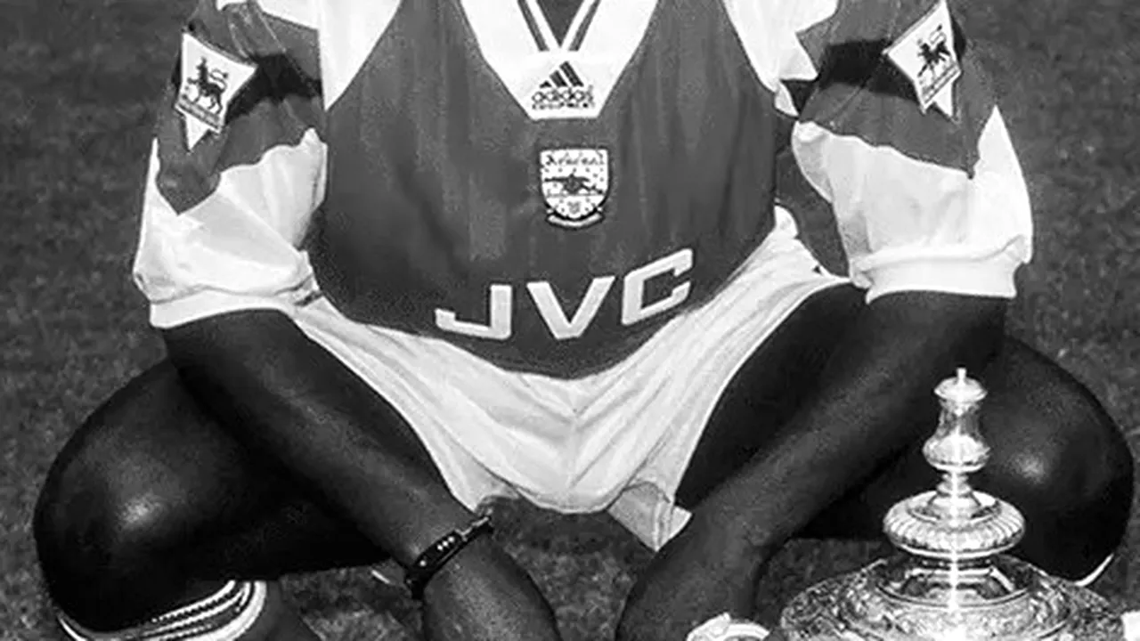 Kevin Campbell, fostul fotbalist al lui Arsenal, a murit după o scurtă boală. Avea 54 de ani