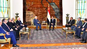 ÎNTÂLNIRE istorică pentru procesul de pace din Orientul Mijlociu. Preşedintele egiptean al-Sisi şi premierul israelian Netanyahu au avut prima discuţie publică