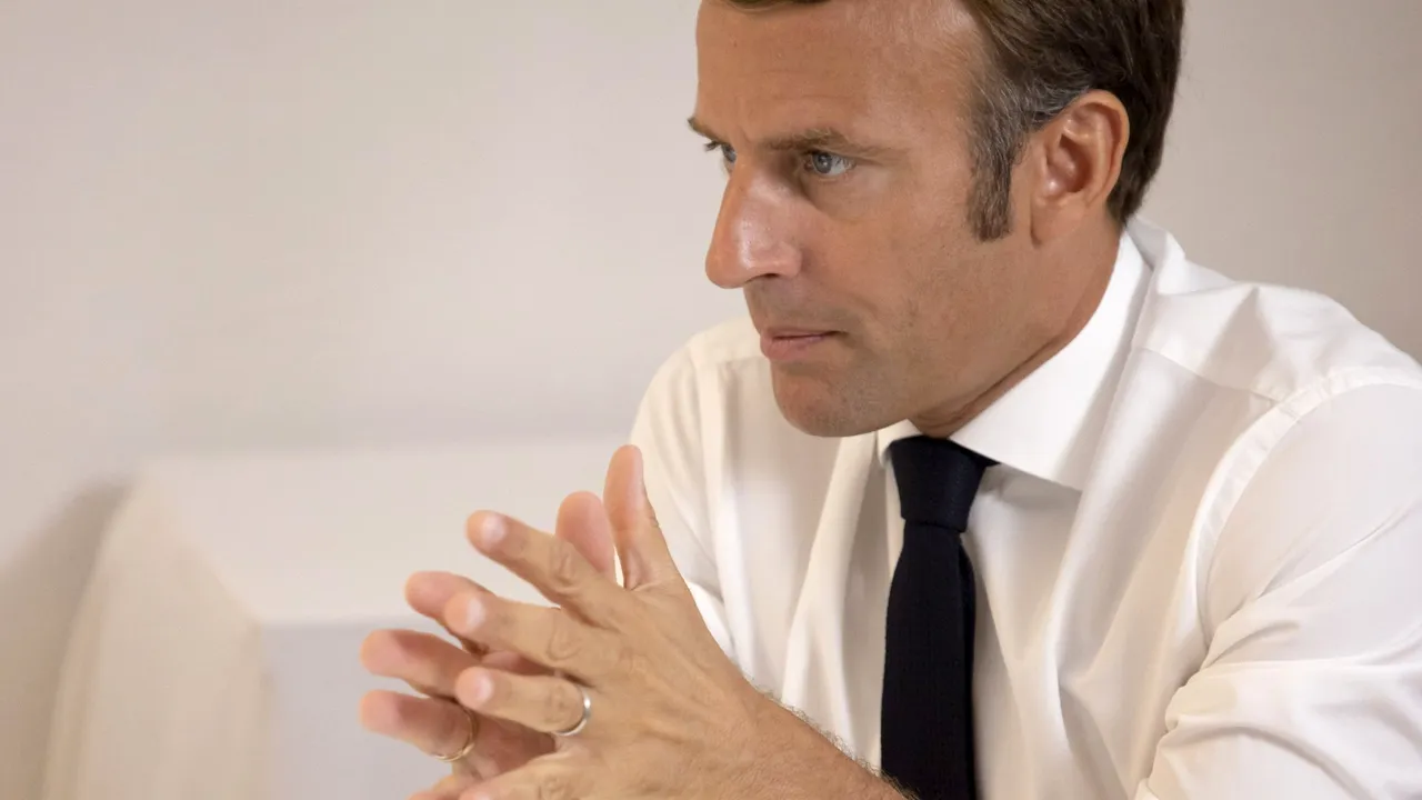 Tensiuni pe Mediterană: Macron întăreşte prezenţa militară franceză
