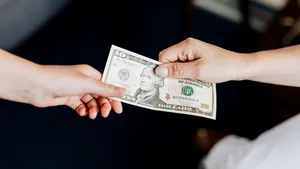 Cum să accesezi un împrumut online potrivit nevoilor tale