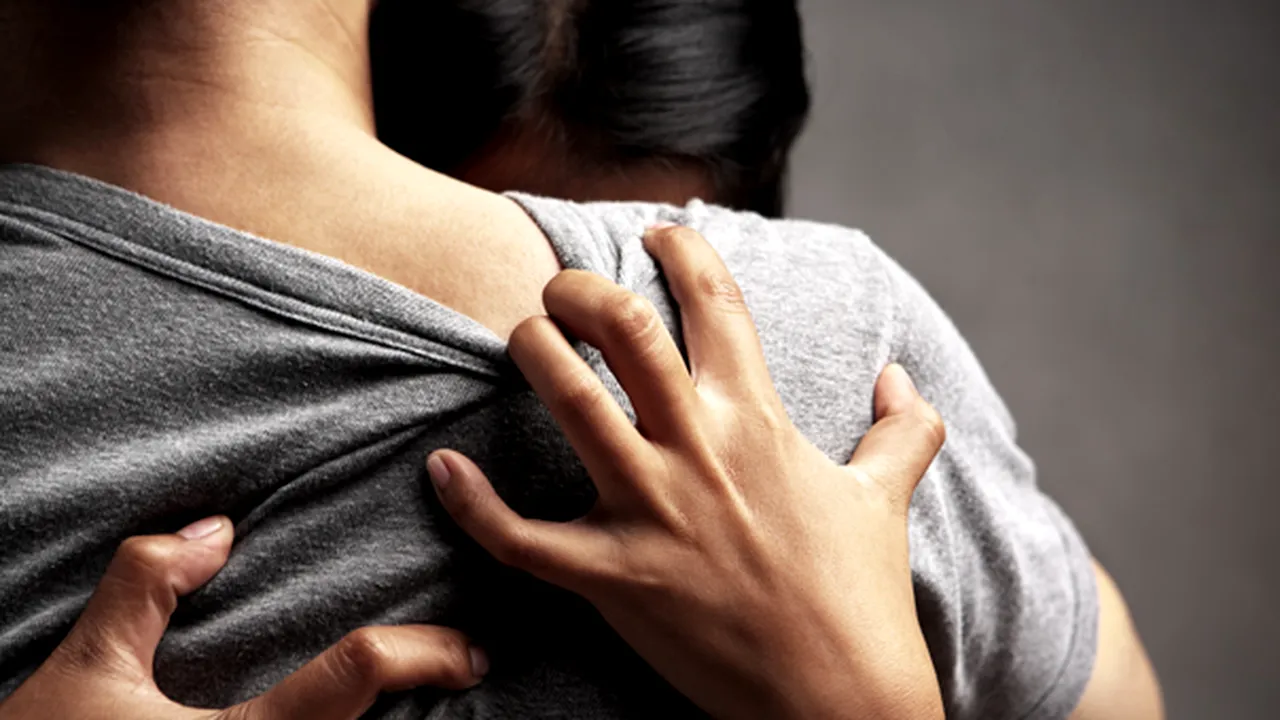 CNA: Emisiunile despre viaţa intimă a unei persoane pot fi difuzate la TV numai după ora 24.00