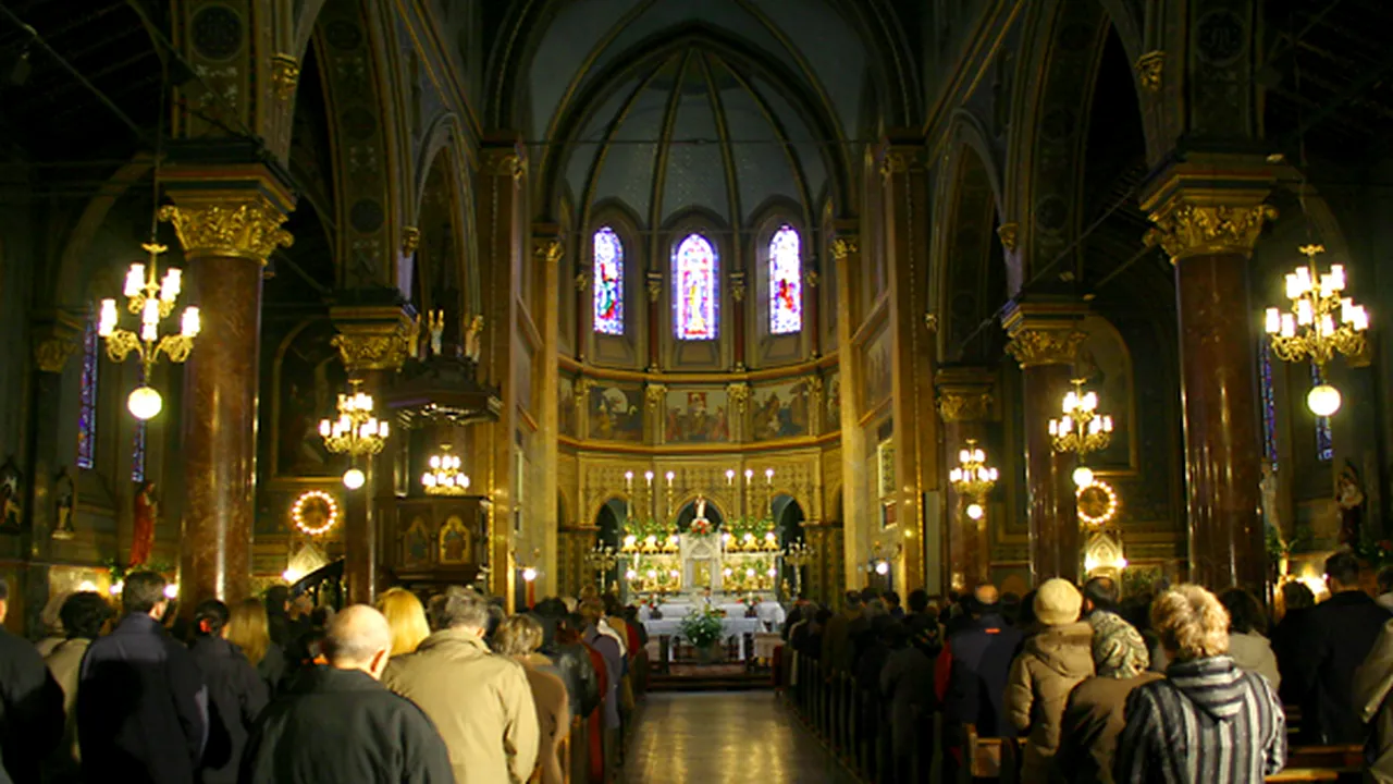 Romanians Plan To Save Up, Go Out Less, Attend Church More Often