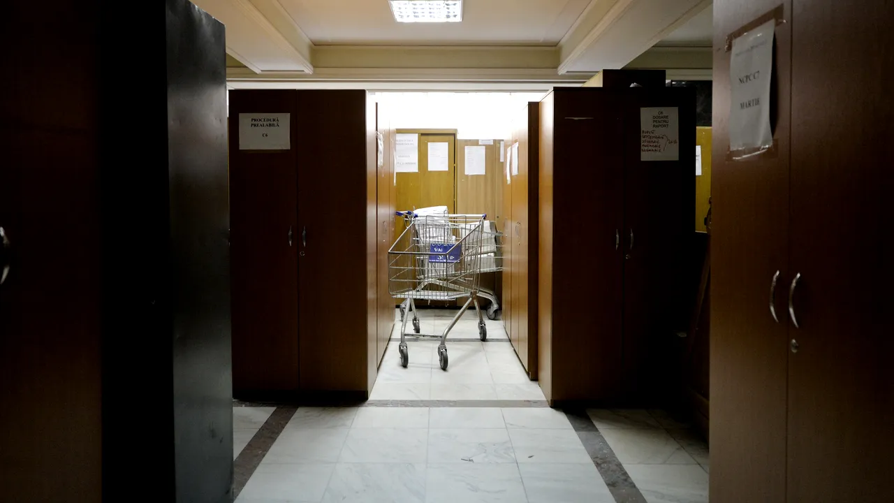 Debut pentru Secţia de anchetare a magistraţilor. Departamentul preia 1.400 de dosare. Lazăr: E un volum important