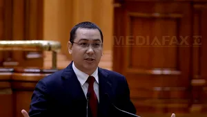 MOŢIUNEA de cenzură, RESPINSĂ în Parlament. Reacţia premierului şi principalele declaraţii din timpul dezbaterii - FOTO, VIDEO