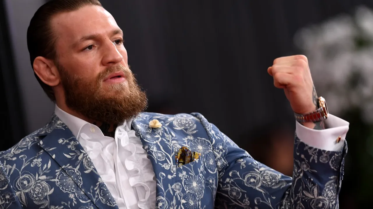 Atentat împotriva lui Conor McGregor. Cocktailuri Molotov aruncate în pub-ul „The black forge”

