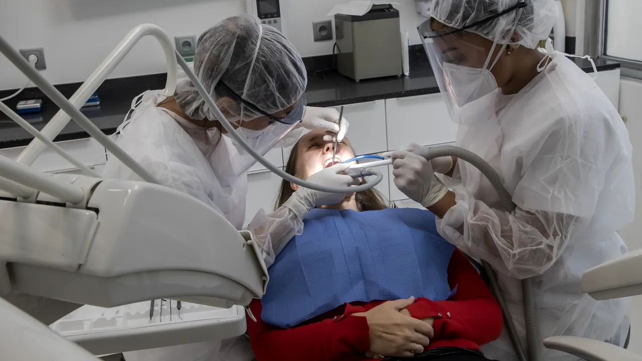Servicii stomatologice şi tratamente dentare pentru persoanele cu tulburare de spectru autist