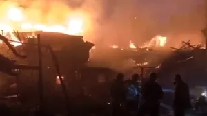 Atac rusesc asupra orașului Zaporojie: Un mort și 13 răniți, între care un copil și zone rezidențiale afectate