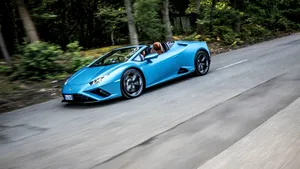 Un bărbat din Florida este acuzat că a folosit un împrumut destinat întreprinderilor mici pentru a-şi achiziţiona ultimul model de Lamborghini