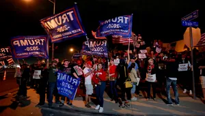 În Philadelphia, mii de oameni au primit mesaje anonime care instigă la proteste în beneficiul lui Donald Trump 