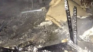 FOTO Incendiu în judeţul Timiş: O fetiţă de doi ani a murit, iar fratele ei, de patru ani, a avut nevoie de îngrijri medicale