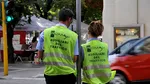 Teroarea din parcări are un nume oficial: Cine sunt agenții care îți pot lăsa amendă pe parbriz
