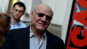 Barry Diller a abordat Warner Bros. Discovery pentru achiziția CNN, potrivit unor surse