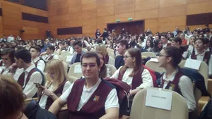 Exodul tinerilor din Timişoara. Unul din zece absolvenţi ai unui liceu pleacă la studii în străinătate 