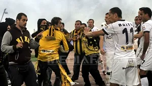 Violenţe în campionatul Greciei, două meciuri fiind perturbate 