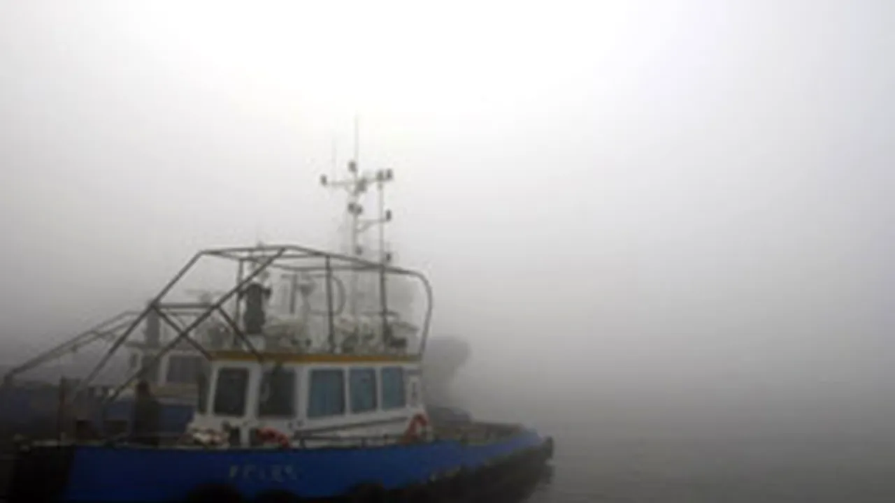 Porturile Constanţa Sud şi Constanţa Nord, închise din cauza ceţii