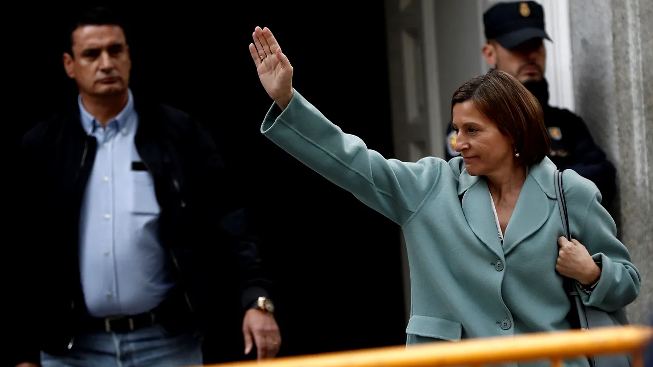 CRIZA din Catalonia: Procurorii spanioli au cerut arestarea preşedintelui Parlamentului catalan, care a semnat declaraţia de independenţă