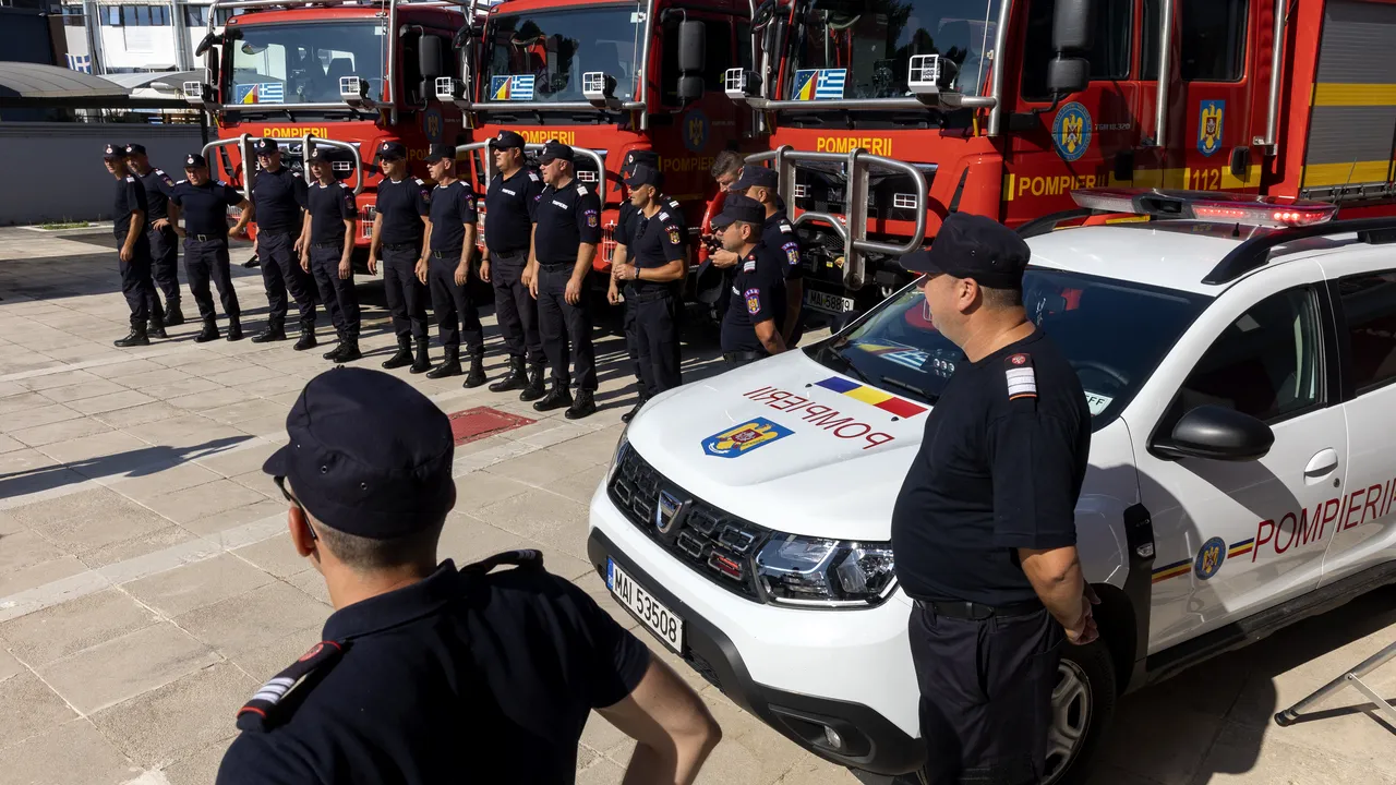 Ţările UE au redus numărul pompierilor, în ciuda incendiilor de vegetaţie din Europa. Scădere îngrijorătoare în România