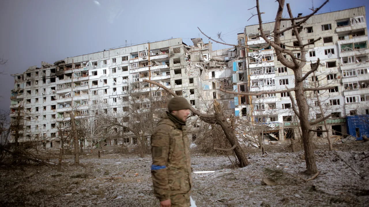 Războiul din Ucraina, ziua 732. Zelenski anunţă că 2024 este un an de cotitură pentru război / Alegeri fake în Belarus / Putin şi-a trimis oamenii cu urna să adune voturi în zonele anexate