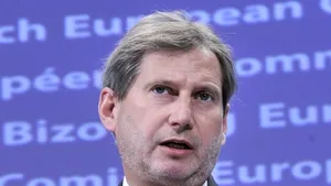 Comisarul european Johannes Hahn: Să adaptăm nava la Dunăre şi nu Dunărea la navă