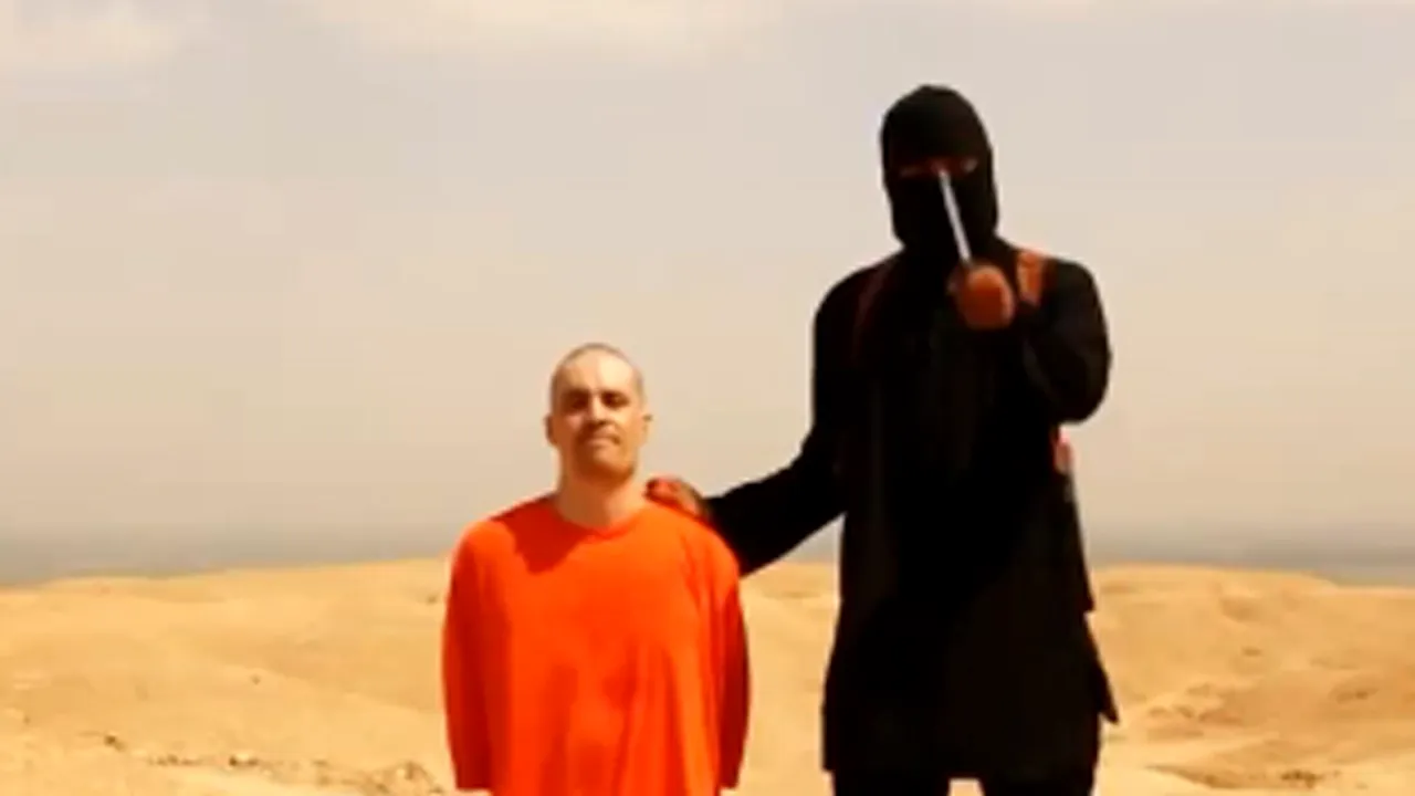 Autorităţile britanice, pe punctul de a-l identifica pe asasinul jurnalistului James Foley. Un rapper britanic convertit la islam, principalul suspect - FOTO