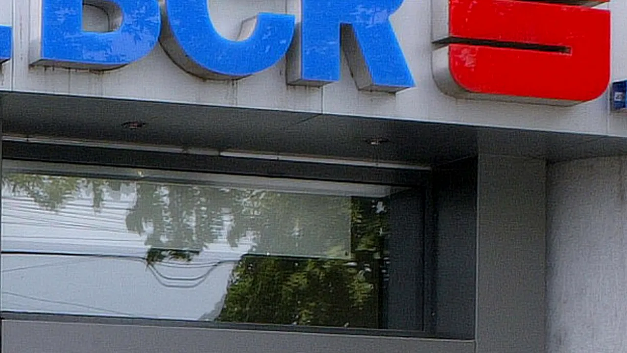BCR întrerupe funcţionarea sistemului informatic între 5 şi 8 octombrie, în diverse intervale orare