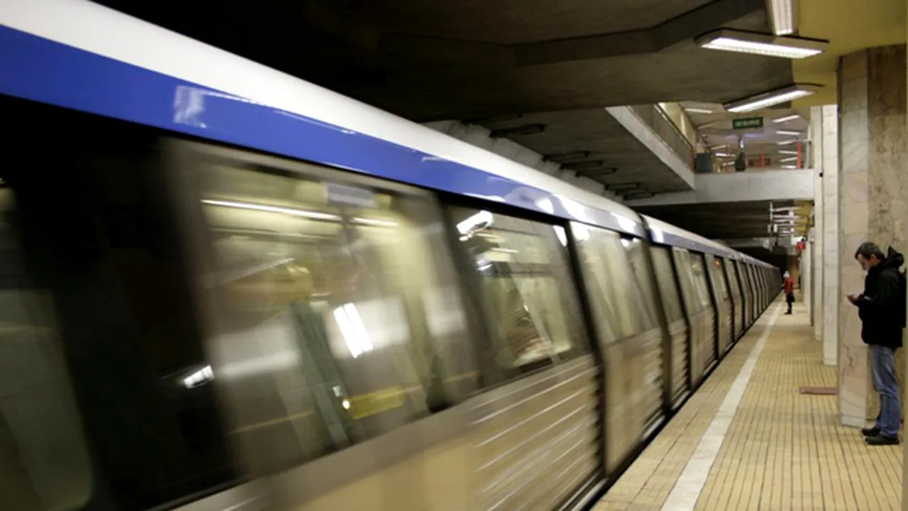 Probleme la metrou, din cauza infiltraţiilor în staţia Eroilor 1. Zona a fost izolată pentru reparaţii