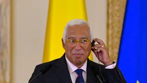 UE spune că va continua sprijinul pentru Ucraina în timp ce discuțiile de pace avansează