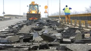 Fundătura Cernavodă: Pe calea ferată sau pe asfalt, toate drumurile spre litoral vor scoate peri albi turiştilor cel puţin în 2011