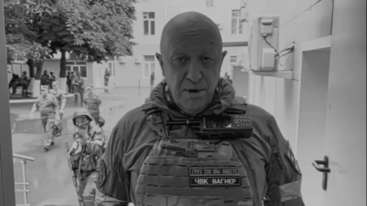 Cum a arătat ultima săptămână din viaţa lui Prigojin. De la lingouri de aur primite cadou şi întâlniri în palate prezidenţiale la moartea sa într-un accident aviatic suspect