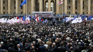 Mii de protestatari cer demisia preşedintelui Mihail Saakaşvili - GALERIE FOTO