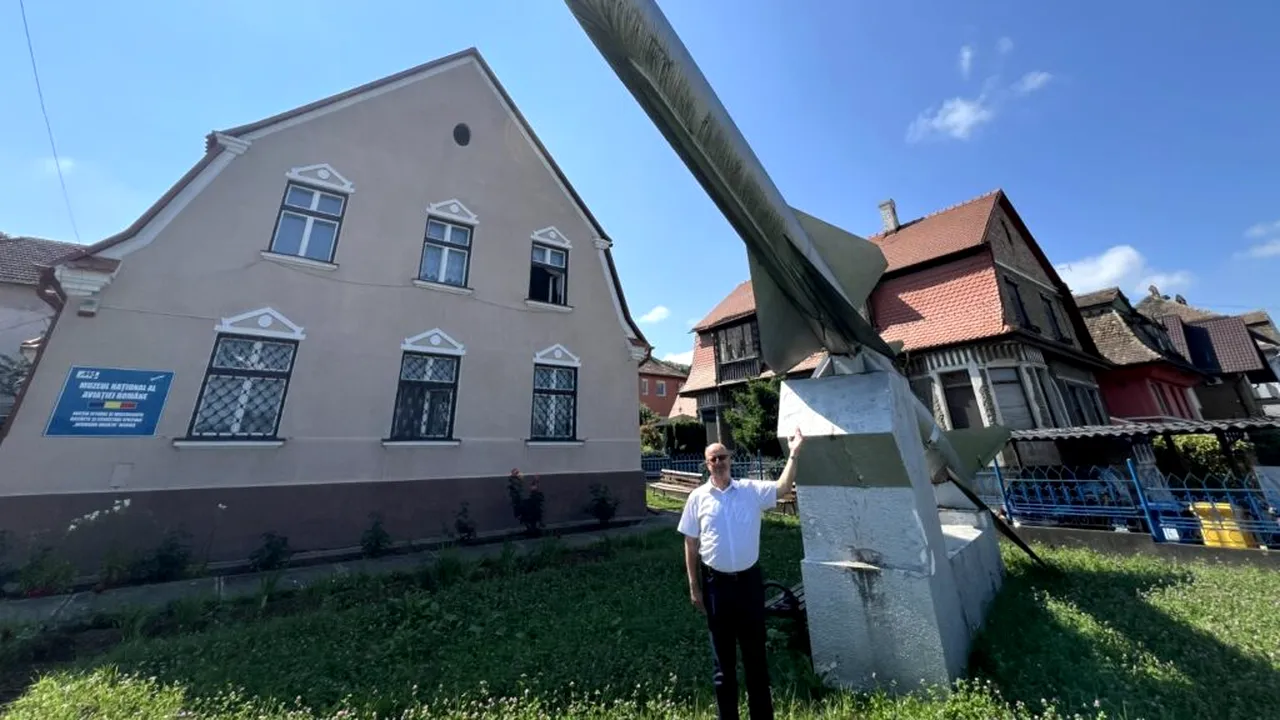 „Opriți-l, îmi fură formula!” Povestea mai puțin cunoscută a lui Hermann Oberth, geniul care scria ecuații pe porțile din Mediaș
