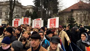 PSD sună adunarea. Aproximativ 8000 de membri, în stradă, la un miting pentru REGE