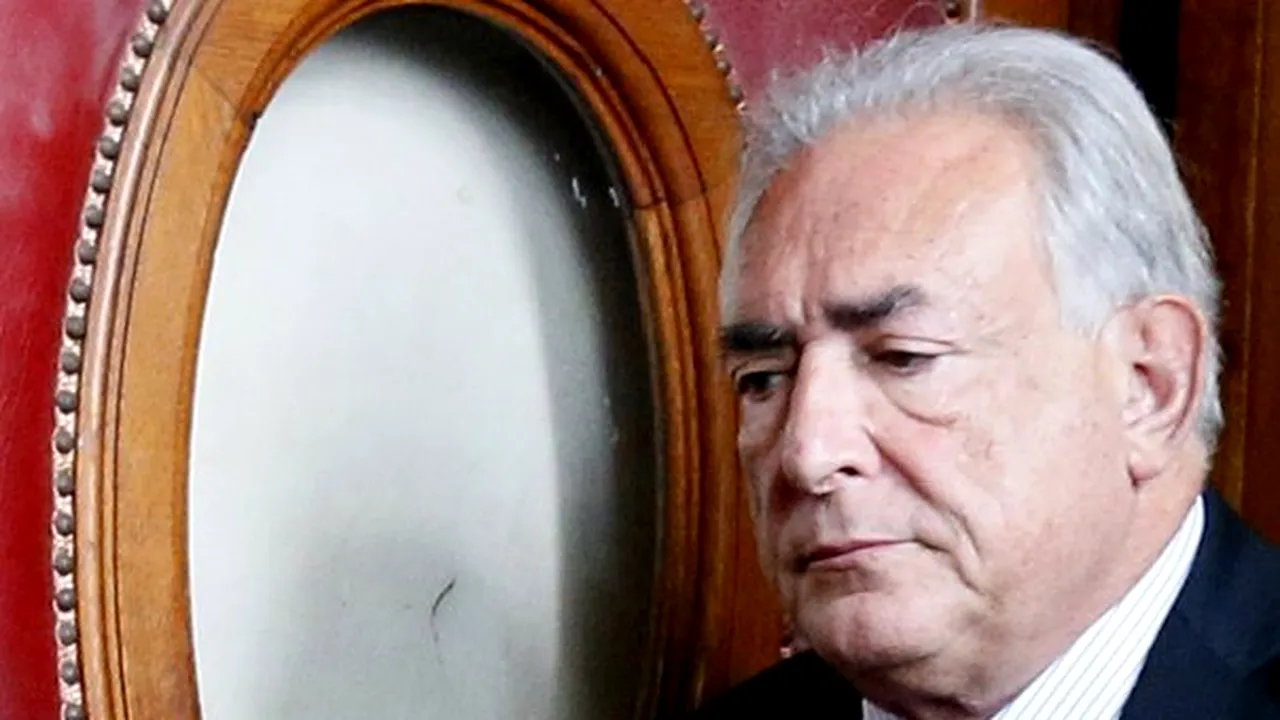 Procesul lui DSK: Fostul şef al FMI afirmă că a participat la 12 petreceri în trei ani, dar neagă organizarea lor