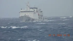 Panică în Filipine după ce o navă de mari dimensiuni a Chinei s-a apropiat de ţărm