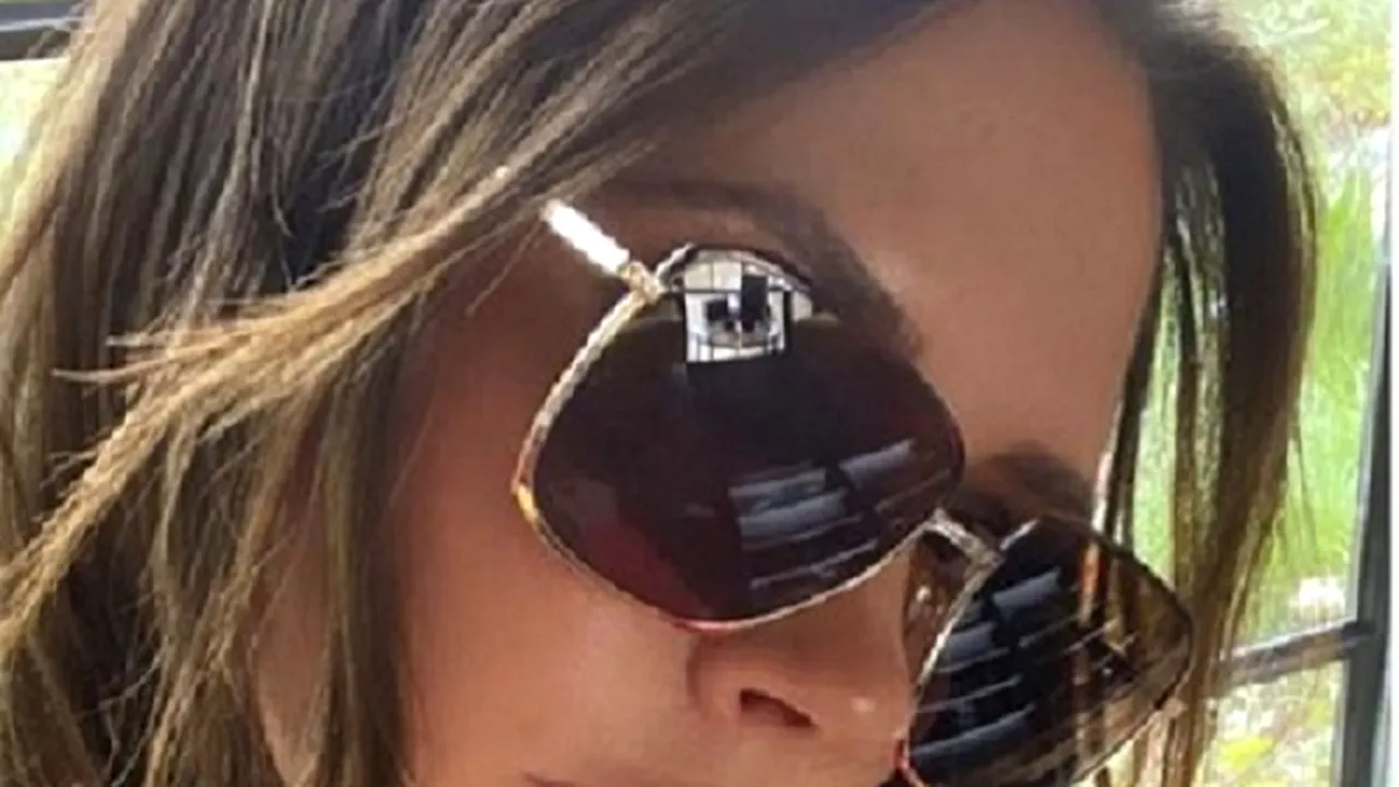 
Victoria Beckham şi-a concediat 20 de angajaţi pentru a-şi salva afacerea  