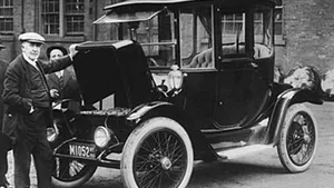 Maşinile electrice şi evoluţia lor spectaculoasă - GALERIE FOTO, VIDEO