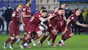 FCSB şi CFR Cluj îşi dispută locul 1 