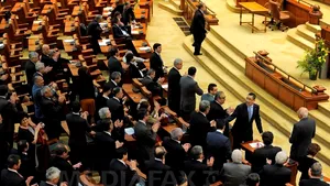 Plenul reunit al Parlamentului, convocat marţi la ora 13.00 pentru mesajul adresat de premierul Ponta