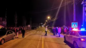 Protest la Bechet: Oamenii, nemulţumiţi că persoanele care vin din Italia vor fi izolate în campusul şcolar
