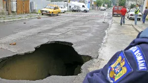 CNADNR, amendată de Poliţia Rutieră Prahova pentru gropile din carosabil