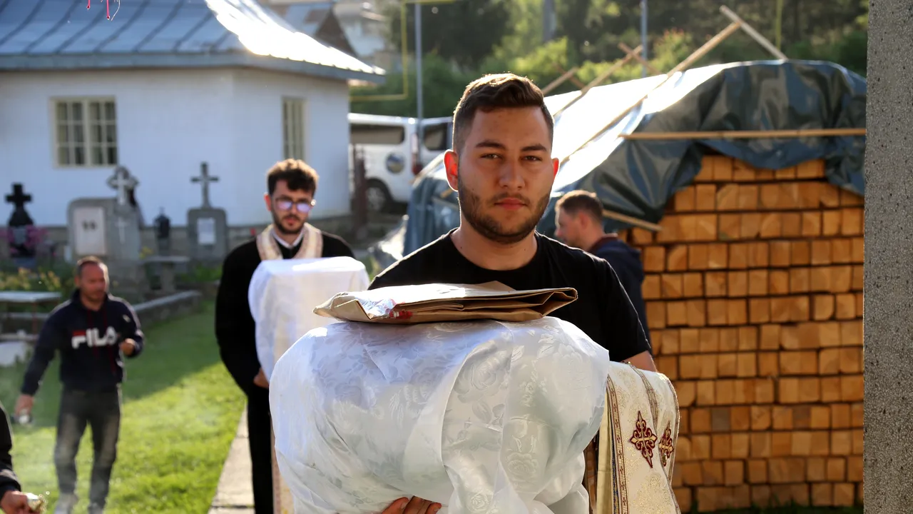 PREZENTUL FĂRĂ PERDEA Marius Oprea: Înălţarea la cer a 99 de sfinţi ai închisorilor