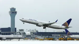 Vaccinul Pfizer a început să fie livrat în Europa, la bordul United Airlines. Antidotul Covid-19, transportat în condiţii speciale