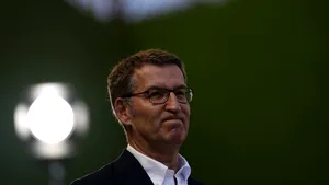 Regele Spaniei le cere conservatorilor să formeze un nou guvern. Pedro Sanchez e favorit să rămână premier