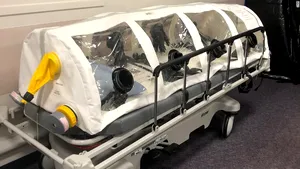 Prima persoană din Statele Unite diagnosticată cu coronavirus, tratată cu ajutorul unui robot | FOTO