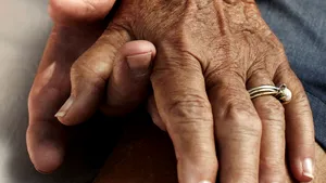 Doi bătrâni de 97 de ani din Portugalia au trecut cu bine peste Covid-19