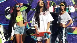 Inna a lansat online videoclipul piesei 